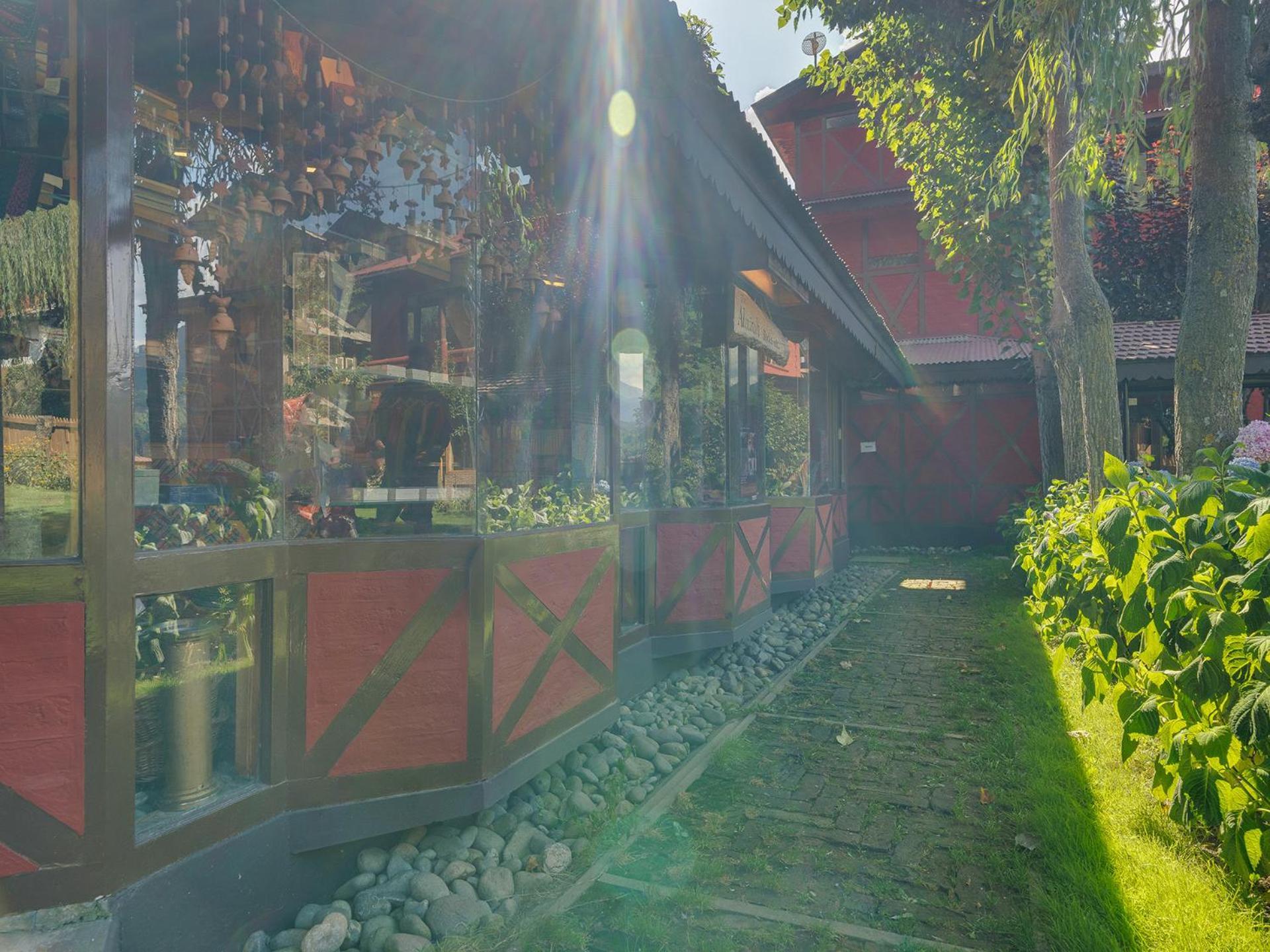 в Pahalgam — 100 кв. м., спальни: 1, собственных ванных: 1 Экстерьер фото
